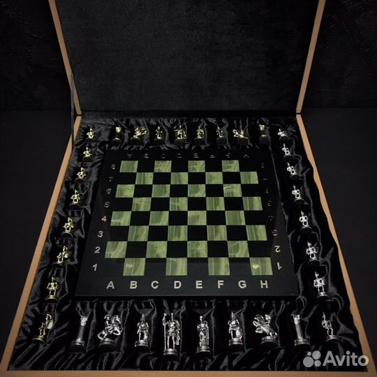 Шахматы (мрамор, металл) в подарочной коробке