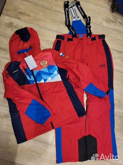 Костюм спортивный