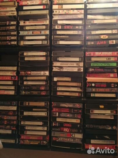 Видеокассеты около сотни оптом