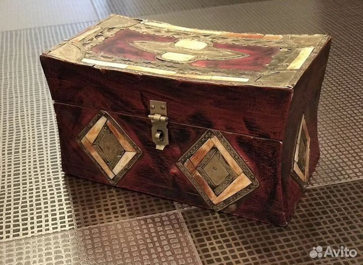 Шкатулка и рамка для фото (дерево, латунь, кость)