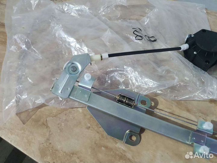 Стеклоподемник Ваз 2114 2115 Электро Левый