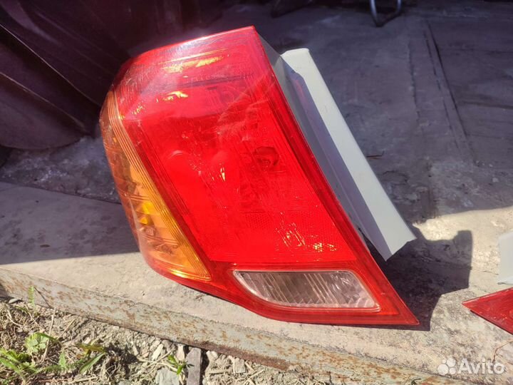 Фары задние corolla axio дорестайл