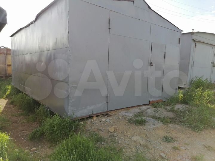 Гараж, > 30 м²