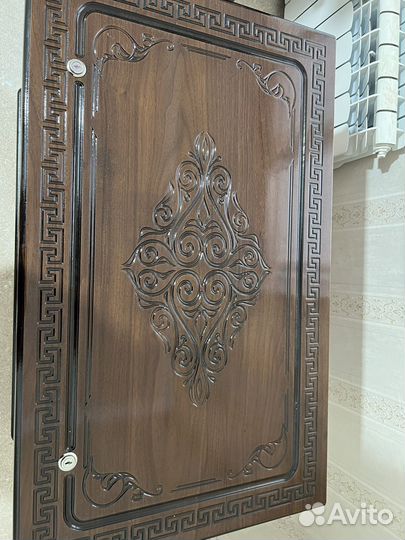 Сундук деревянный