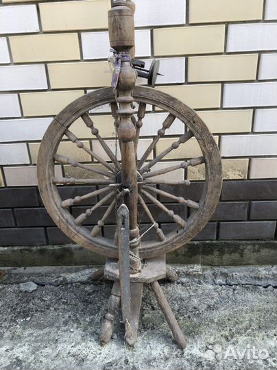 Прялка старинная