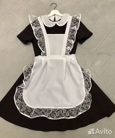 Школьная форма с белым фартуком