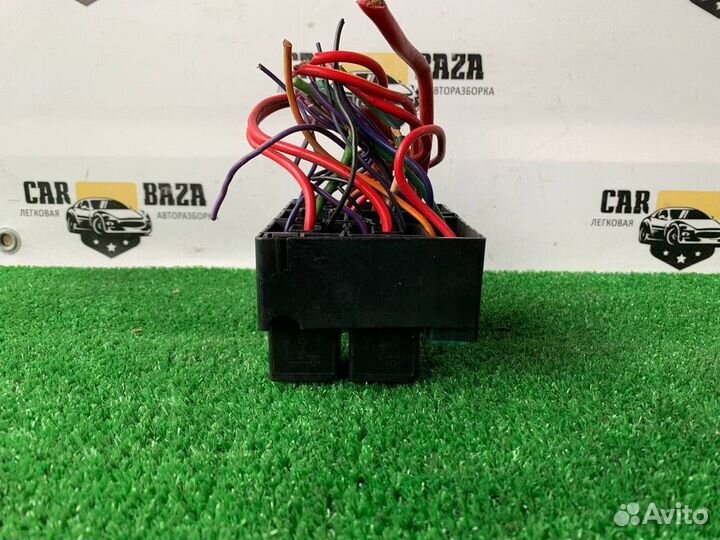 Блок предохранителей Ford Mondeo