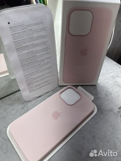 Оригинальный чехол на iPhone 13 pro