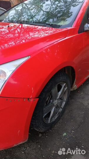 Крыло переднее левое Chevrolet Cruze 2014 1.6л