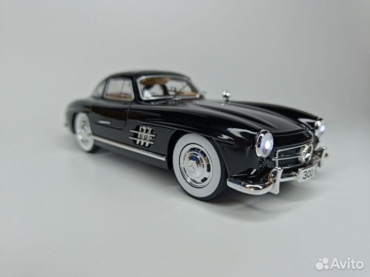 Модель автомобиля Mercedes Benz 300SL