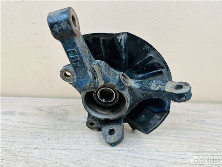 Кулак поворотный передний правый Kia Rio 4 X-Line