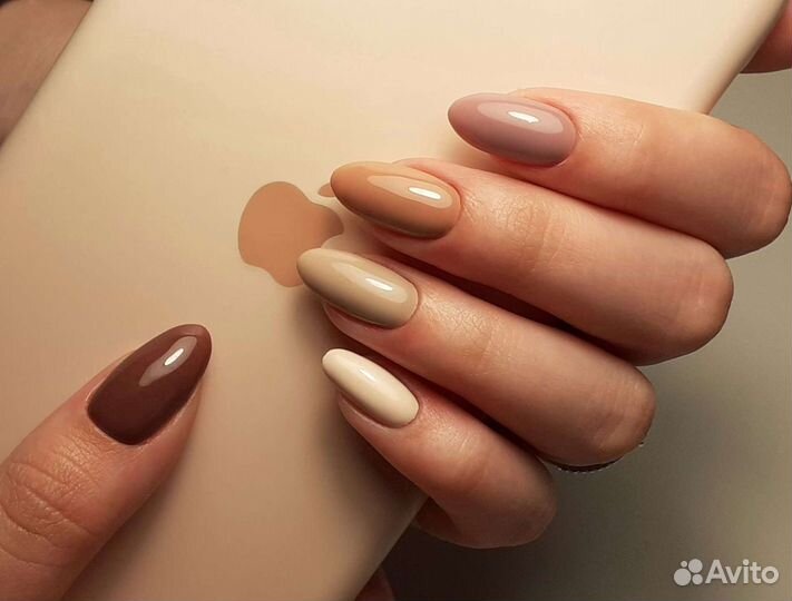 Маникюр с покрытием гель-лаком