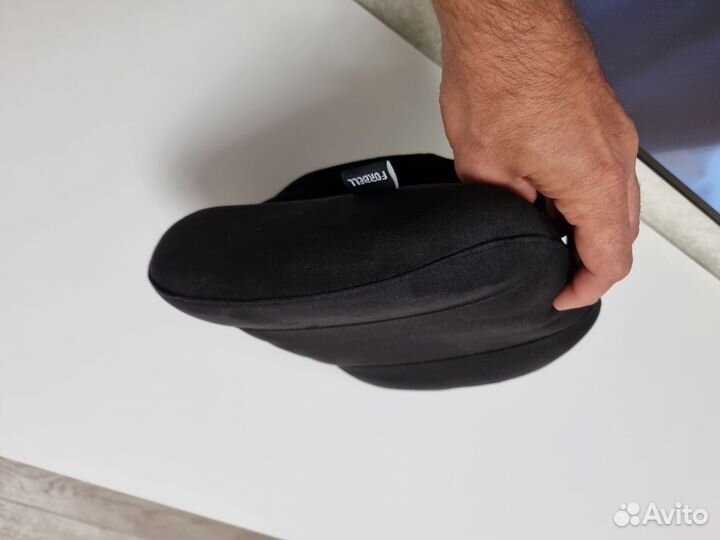 Подушка на подголовник с эффектом памяти