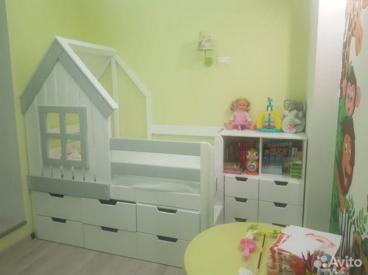 Кровать-домик для мальчика