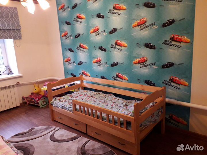 Детская кровать из массива