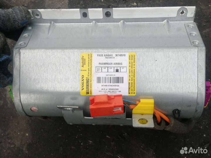 Подушка безопасности пассажира на volvo xc 90