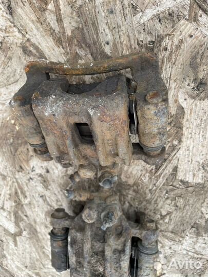 Kia ceed суппорт задний правый и левый