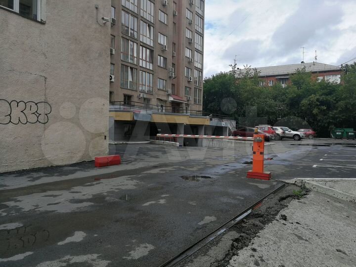 Машиноместо, 12 м²