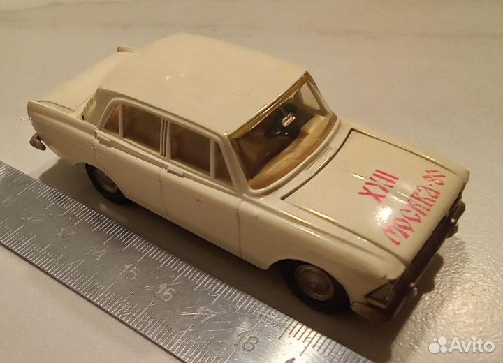 Москвич 412, модель 1:40, символика Олимпиады-80