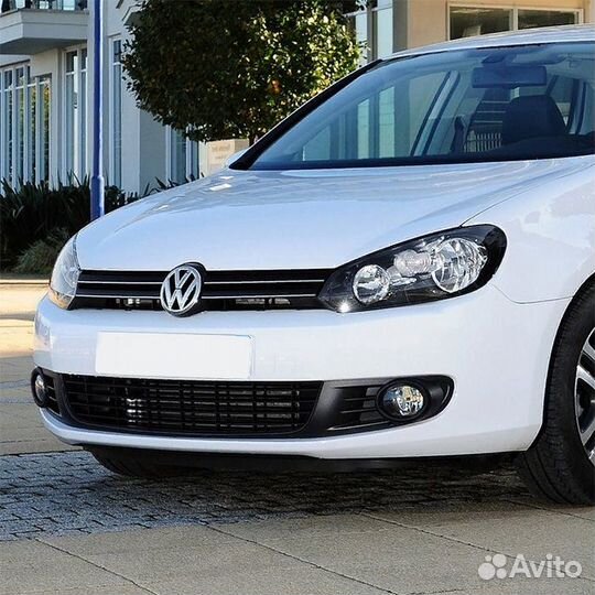 Бампер передний в цвет Volkswagen Golf 6