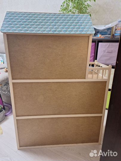 Кукольный домик с мебелью