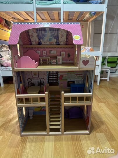 Домик кукольный