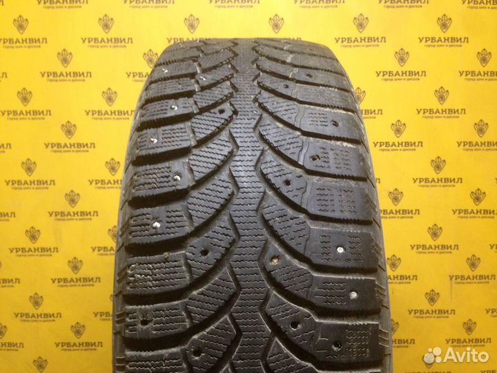 Bridgestone Blizzak Spike-01 215/60 R16