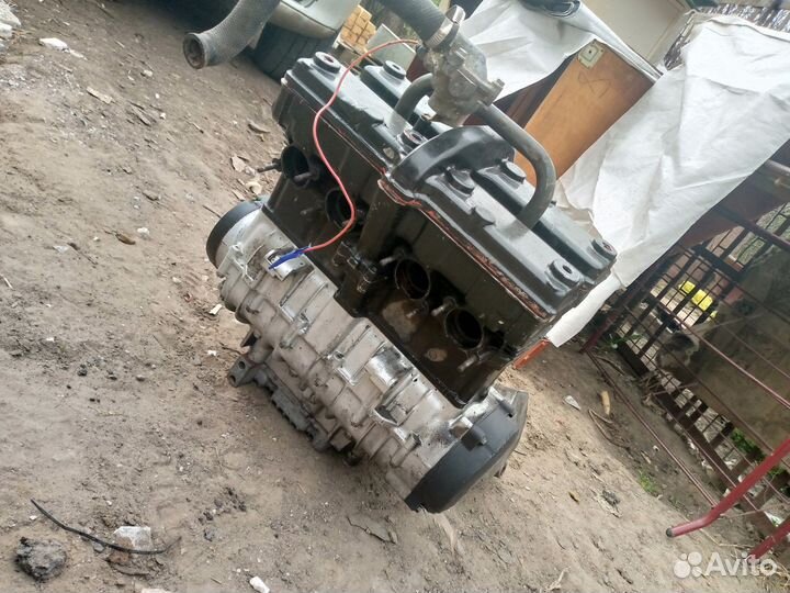 Мотор с Кавасаки GPZ 400 R