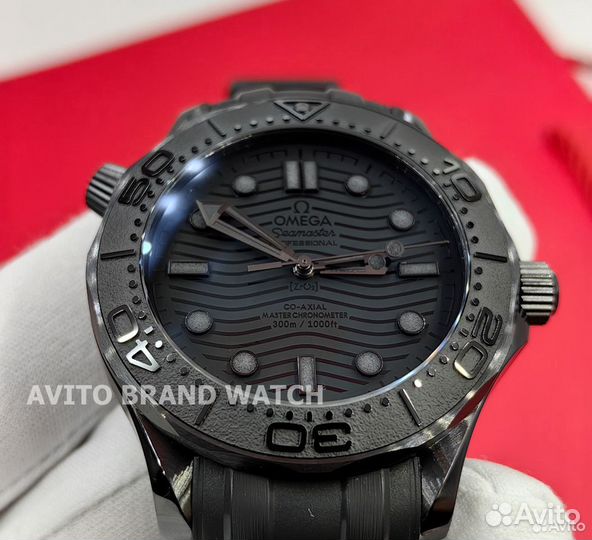 Часы мужские Omega Seamaster Diver 300 M керамика