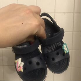 Сандали crocs c8