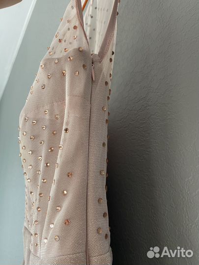 Платье вечернее