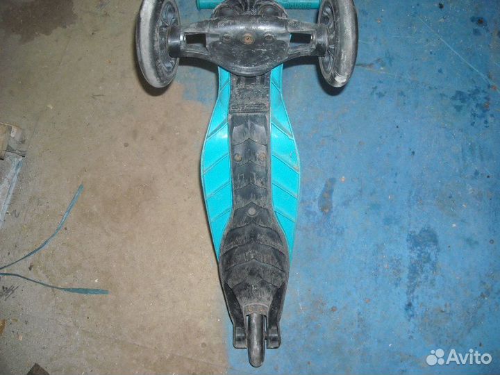 Самокат детский трехколесный со светящимися колеса