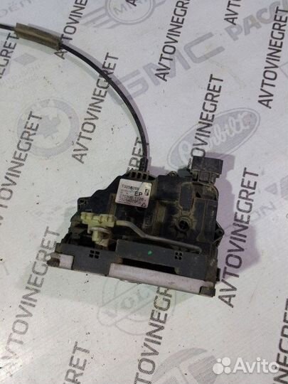 Замок двери задний левый Opel Corsa (D) Iv