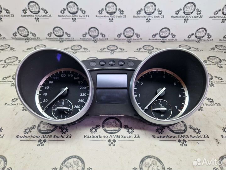 Панель приборов для Mercedes W164 W251