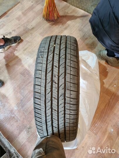 Bridgestone Dueler H/L 215/60 R17