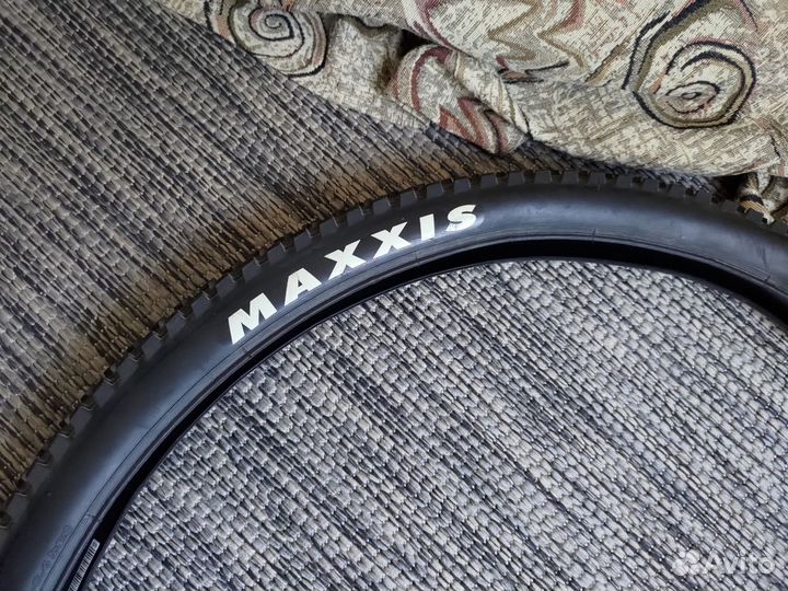 Велосипедная покрышка 29*2.4 Maxxis Recon