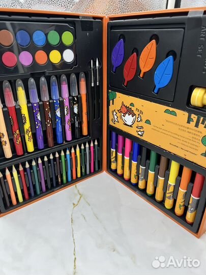 Набор для рисования в чемоданчике