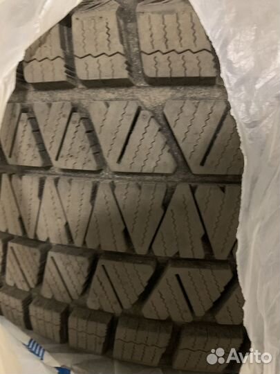 Bridgestone Blizzak DM-V3 315/35 R20 и 275/40 R20