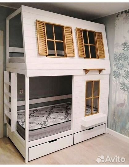 Детская кровать с ящиками