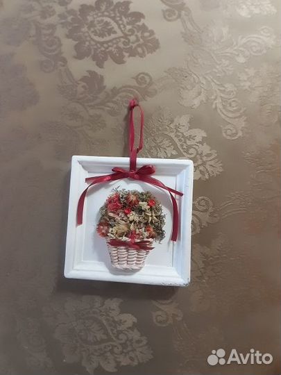 Панно корзина с цветами 13 на 13 см