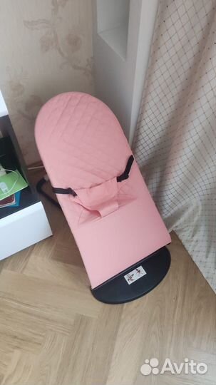 Продам шезлонг для малыша