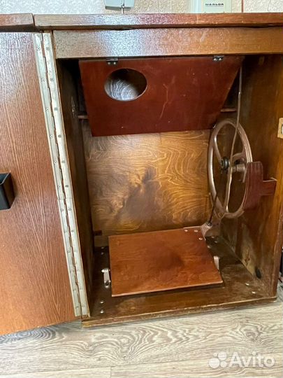 Швейная машина Мальва