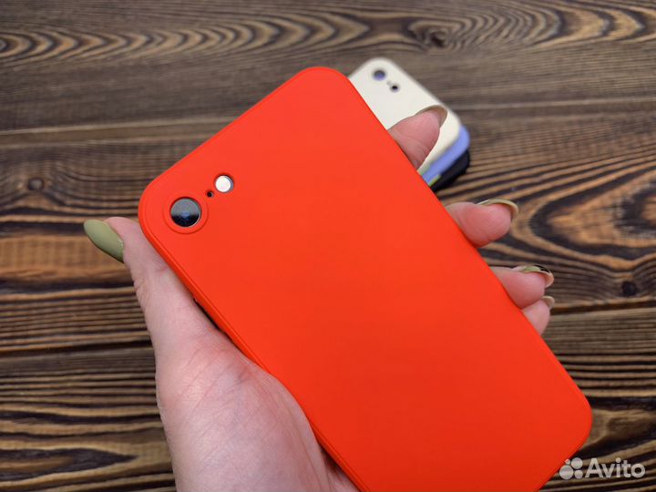 Чехол на iPhone