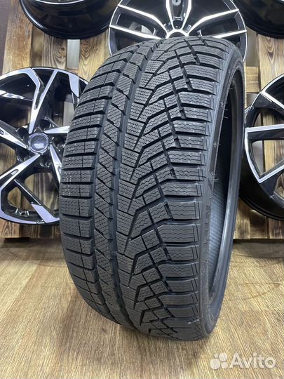 Sailun Ice Blazer Alpine EVO1 255/35 R19 96