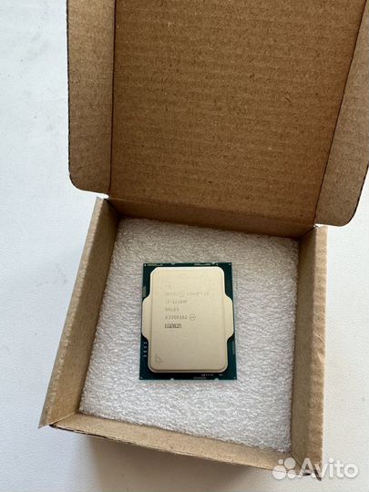 Процессор Intel Core i3 12100f новый