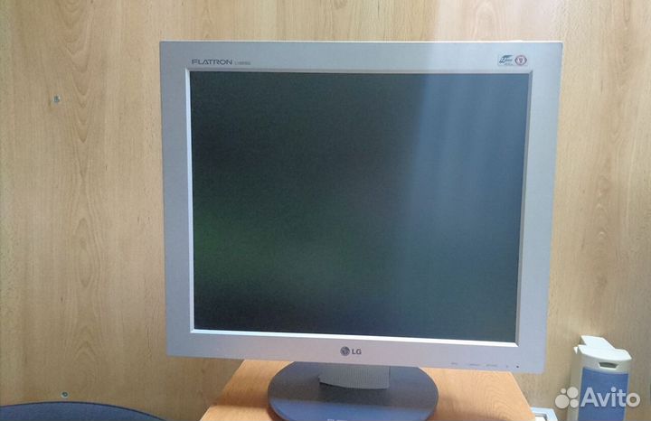 Жк-монитор 19