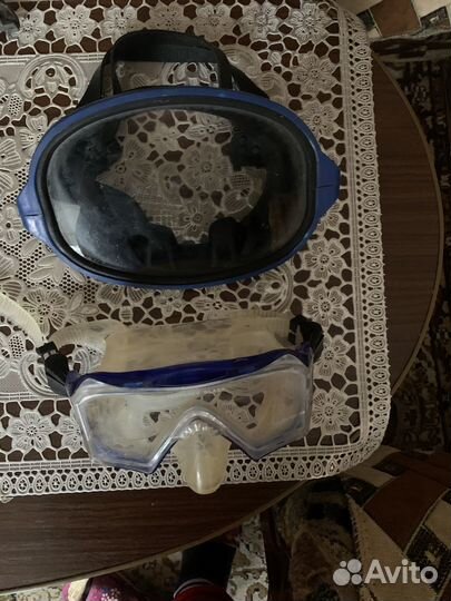Маска для подводного плавания с трубкой и ласты