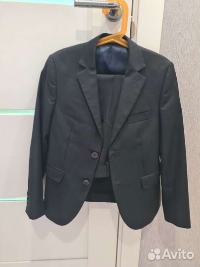 Школьный костюм для мальчика 128 borelli б/у