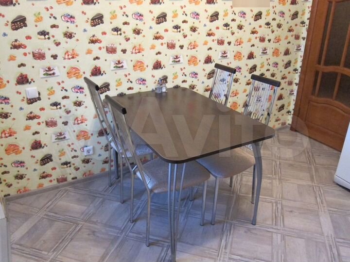 2-к. квартира, 60 м², 2/14 эт.