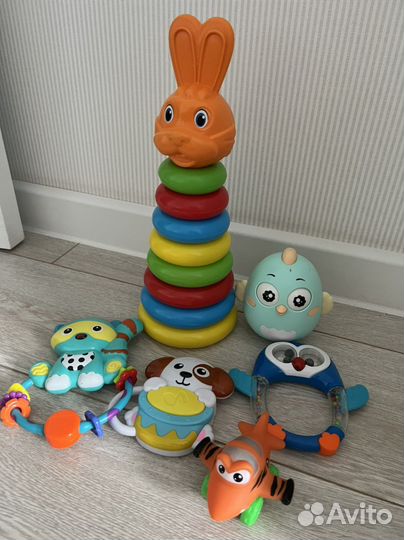 Развивающие игрушки для малышей